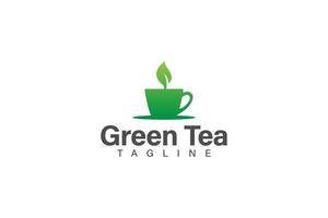 Grün Tee oder Grün Kaffee Logo Design Vektor mit Tasse und Blatt Konzept, Logo zum gesund trinken