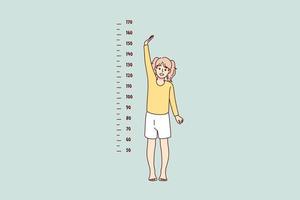 små flicka barn visa höjd stående nära mätning tejp på vägg. liten unge växande som visar på vilket sätt lång hon är. barndom åldring begrepp. vektor illustration.