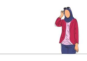 enda kontinuerlig linje teckning av ung Lycklig muslim flicka på slöja innehav glasögon på huvud. attraktiv malaysiska kvinnor modell i trendig hijab mode begrepp ett linje dra design vektor illustration