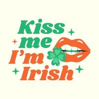 kyss mig jag är irländsk rolig inspirera slogan med mun och klöver. idealisk för t skjorta, affischer, hälsning kort. vektor