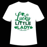 tur- liten lady st. Patricks dag skjorta skriva ut mall, tur- behag, irländska, alla har en liten tur typografi design vektor