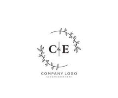 första ce brev skön blommig feminin redigerbar förhandsgjord monoline logotyp lämplig för spa salong hud hår skönhet boutique och kosmetisk företag. vektor