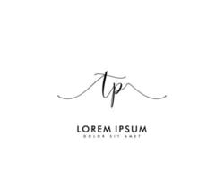 första brev tp feminin logotyp skönhet monogram och elegant logotyp design, handstil logotyp av första signatur, bröllop, mode, blommig och botanisk med kreativ mall vektor