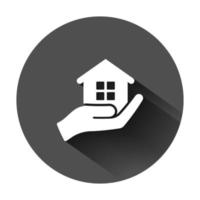 Hem vård ikon i platt stil. hand håll hus vektor illustration på svart runda bakgrund med lång skugga. byggnad kvalitet företag begrepp.