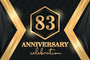 83 Jahre Jahrestag Logo golden farbig Vektor Design auf schwarz Hintergrund Vorlage zum Gruß