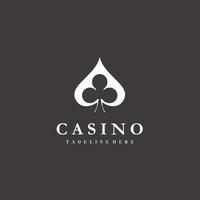 svart toppar spader poker blackjack kasino minimalistisk logotyp design vektor