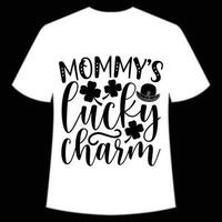 Mamas Glücklich Charme st Patrick's Tag Hemd drucken Vorlage, Glücklich Reize, irisch, jedermann hat ein wenig Glück Typografie Design vektor