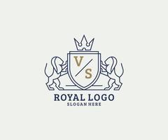 initial vs letter lion royal luxus logo template in vector art für restaurant, lizenzgebühren, boutique, café, hotel, heraldisch, schmuck, mode und andere vektorillustration.