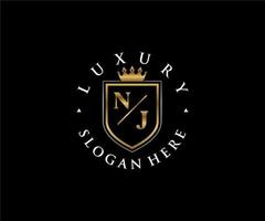 Royal Luxury Logo-Vorlage mit anfänglichem nj-Buchstaben in Vektorgrafiken für Restaurant, Lizenzgebühren, Boutique, Café, Hotel, Heraldik, Schmuck, Mode und andere Vektorillustrationen. vektor