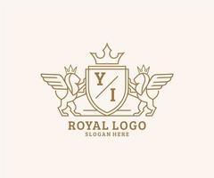 Initiale yi Brief Löwe königlich Luxus heraldisch, Wappen Logo Vorlage im Vektor Kunst zum Restaurant, Königtum, Boutique, Cafe, Hotel, heraldisch, Schmuck, Mode und andere Vektor Illustration.