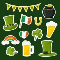 Elemente einstellen zum st Patrick Tag. Bier, Regenbogen, Flagge von Irland, Kleeblatt, Hut und Ammer Girlande. Vektor Aufkleber Satz.