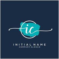 första ic feminin logotyp samlingar mall. handstil logotyp av första signatur, bröllop, mode, smycken, boutique, blommig och botanisk med kreativ mall för några företag eller företag. vektor