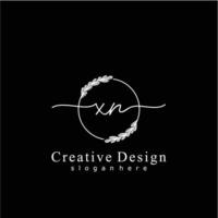 första xn skönhet monogram och elegant logotyp design, handstil logotyp av första signatur, bröllop, mode, blommig och botanisk logotyp begrepp design. vektor