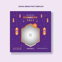 Ramadan Sozial Medien Marke Beförderung Design. und Kleider Verkauf auf Sozial Medien. Hintergrund, und Netz Banner kostenlos Vektor