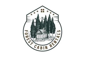 Jahrgang retro hölzern Kabine Chalet Hütte mit Kiefer immergrün Fichte Abzeichen Emblem Etikette Logo vektor