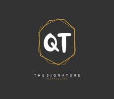 q t qt Initiale Brief Handschrift und Unterschrift Logo. ein Konzept Handschrift Initiale Logo mit Vorlage Element. vektor