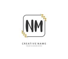 n m nm Initiale Brief Handschrift und Unterschrift Logo. ein Konzept Handschrift Initiale Logo mit Vorlage Element. vektor