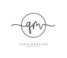 q m qm Initiale Brief Handschrift und Unterschrift Logo. ein Konzept Handschrift Initiale Logo mit Vorlage Element. vektor