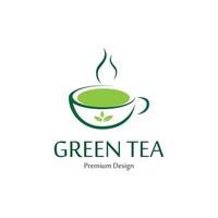 ört- grön te logotyp mall. grön te i en kopp vektor illustration.
