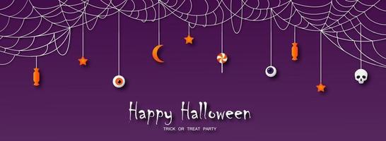 Lycklig halloween hälsning kort i papper skära stil. godis, skalle, stjärnor och måne hängande på en spindelnät på en lila bakgrund. vektor