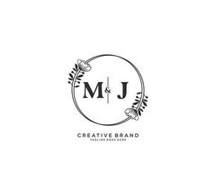 första mj brev hand dragen feminin och blommig botanisk logotyp lämplig för spa salong hud hår skönhet boutique och kosmetisk företag. vektor