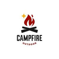 einfach Camping Logo, heiß Lagerfeuer Protokolle auf Briefmarke Vektor Symbol Illustration. Lagerfeuer draussen Marke Logo mit Flamme und Holz