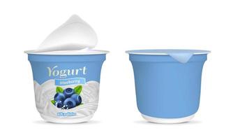 realistisch detailliert 3d öffnen Blaubeere Joghurt Verpackung Container und leeren Vorlage Attrappe, Lehrmodell, Simulation Satz. Vektor