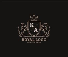 första ka brev lejon kunglig lyx logotyp mall i vektor konst för restaurang, kungligheter, boutique, Kafé, hotell, heraldisk, Smycken, mode och Övrig vektor illustration.