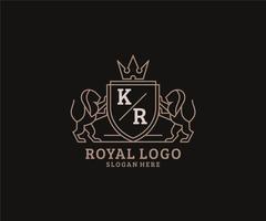 första kr brev lejon kunglig lyx logotyp mall i vektor konst för restaurang, kungligheter, boutique, Kafé, hotell, heraldisk, Smycken, mode och Övrig vektor illustration.