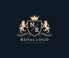 första nr brev lejon kunglig lyx heraldisk, vapen logotyp mall i vektor konst för restaurang, kungligheter, boutique, Kafé, hotell, heraldisk, Smycken, mode och Övrig vektor illustration.