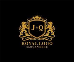 Initial jq Letter Lion Royal Luxury Logo Vorlage in Vektorgrafiken für Restaurant, Lizenzgebühren, Boutique, Café, Hotel, heraldisch, Schmuck, Mode und andere Vektorillustrationen. vektor