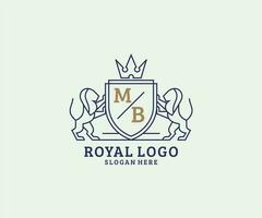 Initial mb Letter Lion Royal Luxury Logo Vorlage in Vektorgrafiken für Restaurant, Lizenzgebühren, Boutique, Café, Hotel, Heraldik, Schmuck, Mode und andere Vektorillustrationen. vektor
