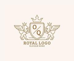 första o Q brev lejon kunglig lyx heraldisk, vapen logotyp mall i vektor konst för restaurang, kungligheter, boutique, Kafé, hotell, heraldisk, Smycken, mode och Övrig vektor illustration.