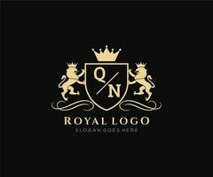 Initiale qn Brief Löwe königlich Luxus heraldisch, Wappen Logo Vorlage im Vektor Kunst zum Restaurant, Königtum, Boutique, Cafe, Hotel, heraldisch, Schmuck, Mode und andere Vektor Illustration.