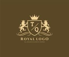 Initiale tq Brief Löwe königlich Luxus heraldisch, Wappen Logo Vorlage im Vektor Kunst zum Restaurant, Königtum, Boutique, Cafe, Hotel, heraldisch, Schmuck, Mode und andere Vektor Illustration.