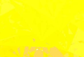 hellrosa, gelber Vektorhintergrund mit Dreiecken, Linien. vektor