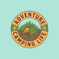 Abenteuer Camping Leben Jahrgang Abzeichen Logo. draussen retro Jahrgang Abzeichen Illustration vektor