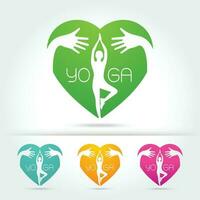 yoga poser i hjärta med kram hand vektor