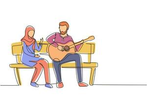 enda kontinuerlig linje ritning arabiska människor sitter på träbänk i parken. par på dejt, man spelar musik på gitarr, tjej lyssna och sjunga tillsammans. en rad rita grafisk vektorillustration vektor