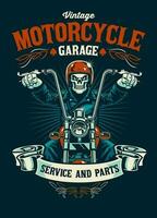 årgång t-shirt design av motorcykel garage med skalle cyklist maskot vektor