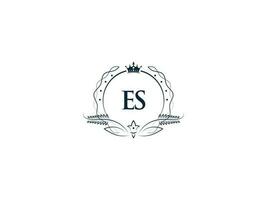 minimal es Logo Symbol, Luxus Krone es se feminin Brief Logo Symbol vektor