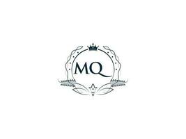 monogram mq lyx krona logotyp, kreativ feminin mq qm logotyp brev ikon vektor