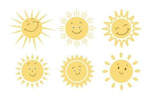uppsättning av söt tecknad serie solar. barns solig emoji samling. leende Sol tecknad serie karaktär isolerat på vit bakgrund. t-shirt skriva ut design element. vektor