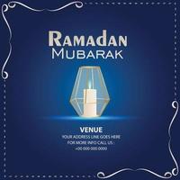 kreative Vektorillustration der Kristallkerzenlaterne für Ramadan Kareem auf blauem Hintergrund vektor