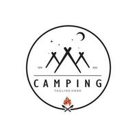 Jahrgang und retro Zelt Logo, Camping. mit Zelt, Baum und Lagerfeuer unterzeichnen. Abenteurer, Pfadfinder, Kletterer, Camping Ausrüstung Center vektor