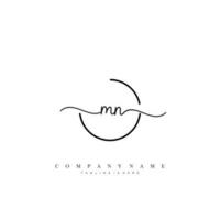 mn Initiale Brief Handschrift Logo Hand gezeichnet Vorlage Vektor Kunst, Logo zum Schönheit, Kosmetika, Hochzeit, Mode und Geschäft