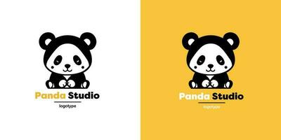 Panda Vektor Logo Illustration auf Gelb und Weiß Hintergrund. Pandas Kopf Logotyp. süß Tier Gesicht Zeichen Design Vorlage