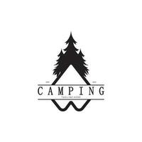 Jahrgang und retro Zelt Logo, Camping. mit Zelt, Baum und Lagerfeuer unterzeichnen. Abenteurer, Pfadfinder, Kletterer, Camping Ausrüstung Center vektor