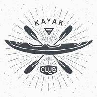 Kajak Club Vintage Label, handgezeichnete Skizze, Grunge strukturierte Retro-Abzeichen, Typografie Design T-Shirt Druck, Vektor-Illustration vektor