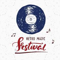 Retro-Musikfestival mit Schallplatte und Beschriftung, Vintage-Label, handgezeichnete Skizze des Plakattypografiedesigns, strukturiertes Retro-Abzeichen mit Schmutz, T-Shirt-Druck, Vektorillustration vektor